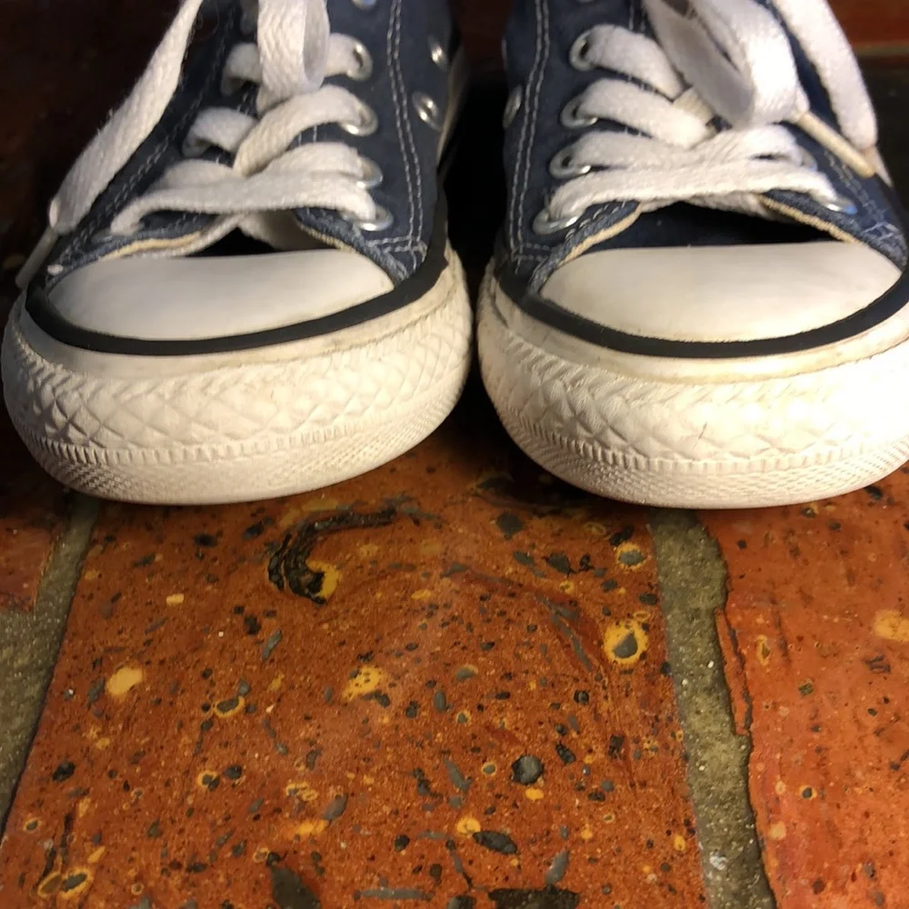 CONVERSE all star Navy & white sneakers sz11